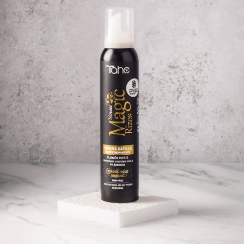 ESPUMA DE FIXAÇÃO FORTE E FLEXIVEL MAGIC CURLS - 200ML